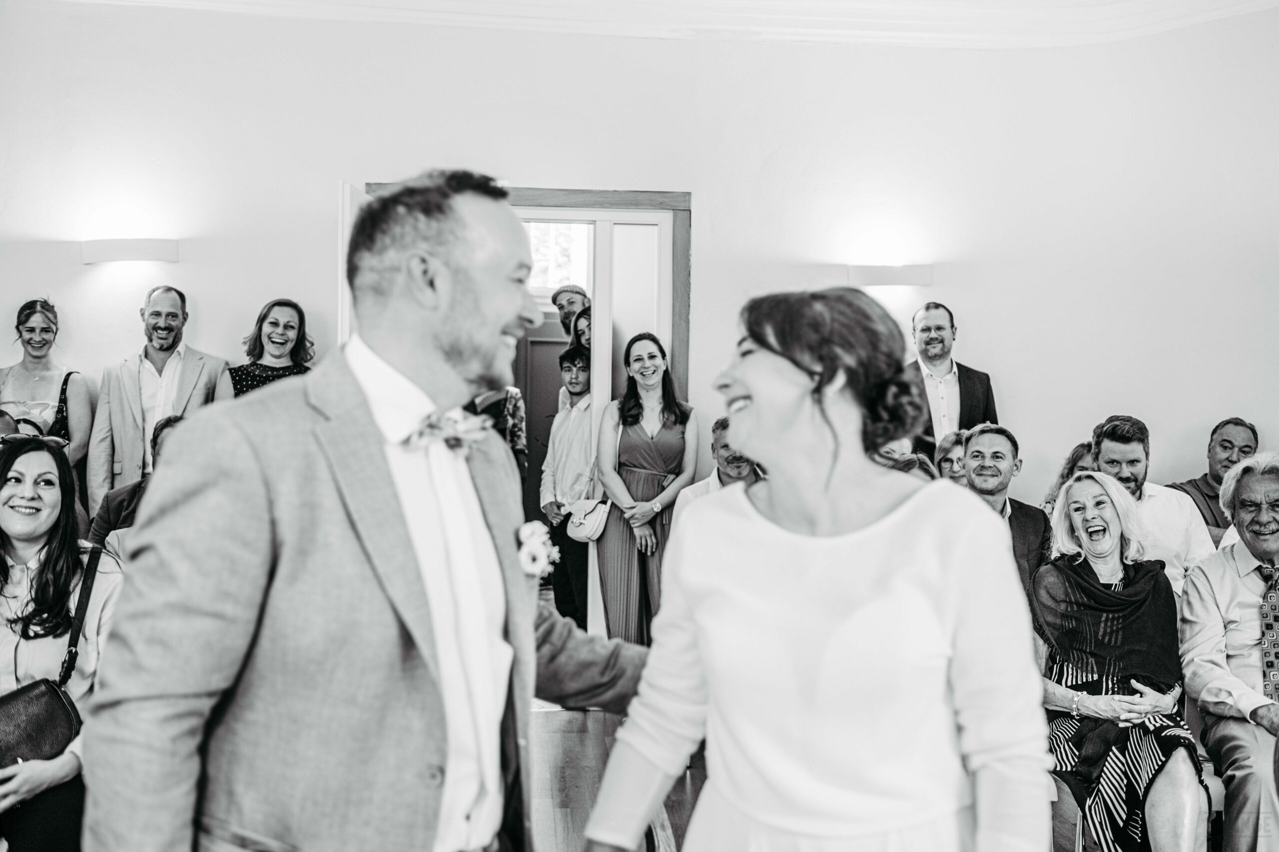 Hochzeitsfotografie Iserlohn emotionale Tauffotos ungestellte Hochzeitsreportage