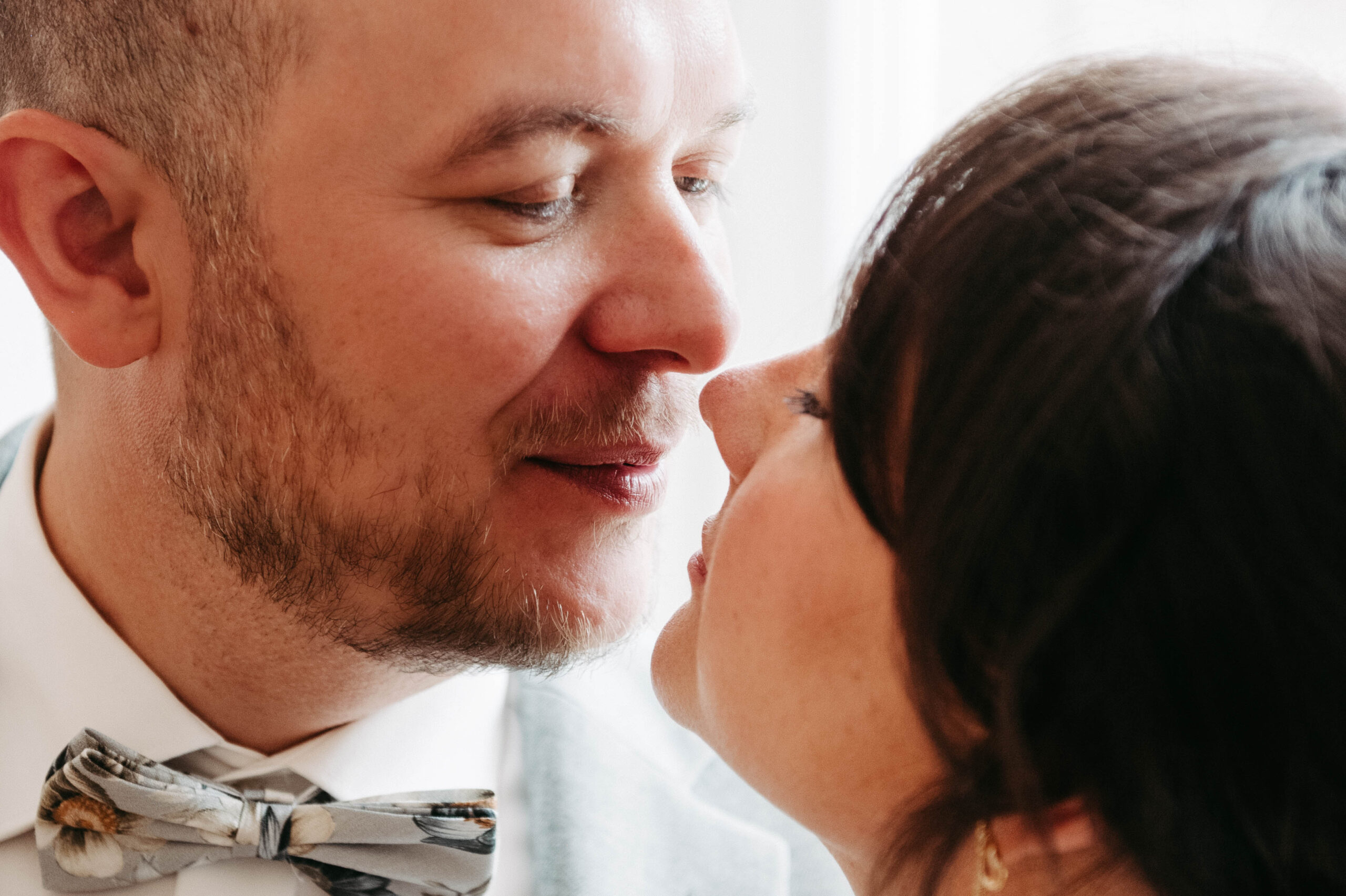 Hochzeitsfotografie Iserlohn emotionale Tauffotos ungestellte Hochzeitsreportage